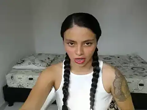 Snapshot of lana_roman chatting on 01-21-25, 08:11 lana roman online show from 01-21-25, 08:11