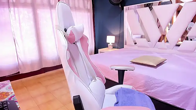 Alondra Cutie online show from 01-24-25, 06:25