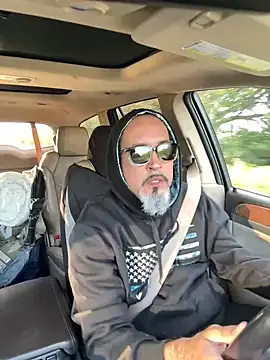 Snapshot of TheConfidentialClub chatting on 01-15-25, 01:20 TheConfidentialClub online show from 01-15-25, 01:20