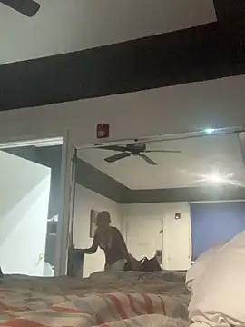 Snapshot of 1fun_one chatting on 12-22-25, 07:38 1fun one online show from 12-22-25, 07:38