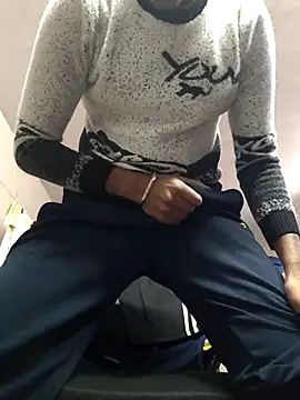 Snapshot of xx54362 chatting on 12-18-25, 10:32 xx54362 online show from 12-18-25, 10:32