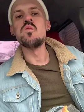 AssHunter4k online show from 03-01-25, 06:13