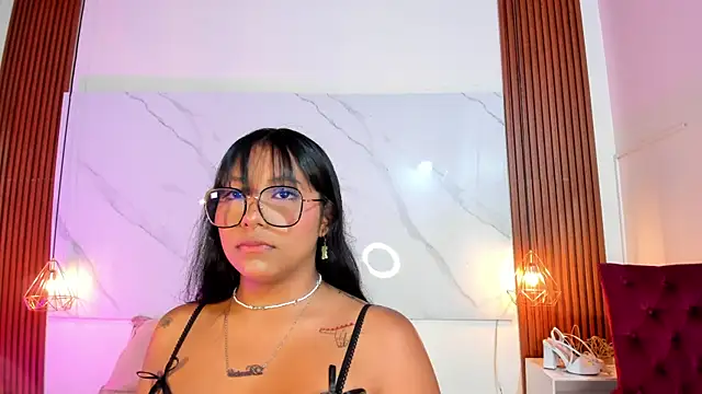 isabella zc online show from 12-22-25, 07:22