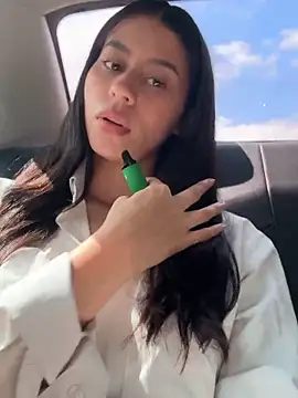 hannah brady online show from 03-03-25, 02:59