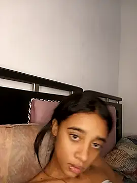 Zoe Sweett18 online show from 03-11-26, 06:25