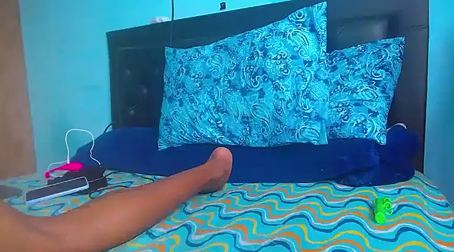 Snapshot of Biancalopez-02 chatting on 01-26-25, 07:20 Biancalopez-02 online show from 01-26-25, 07:20