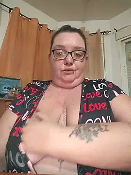 diosacurvy1984 online show from 01-09-26, 08:39