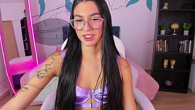 Snapshot of Dana_Paula chatting on 09-25-25, 11:47 Dana Paula online show from 09-25-25, 11:47