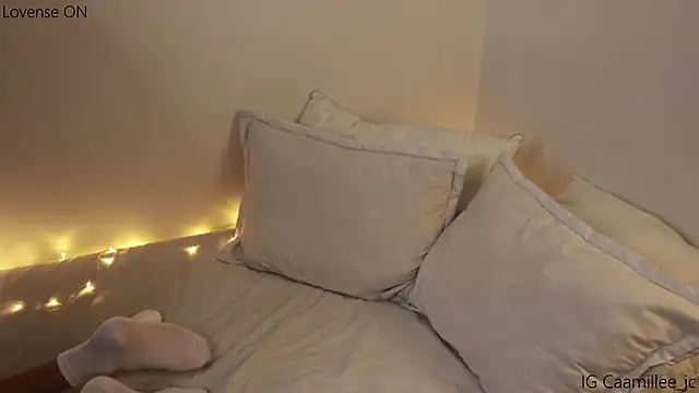 caamillee  online show from 03-19-25, 10:53