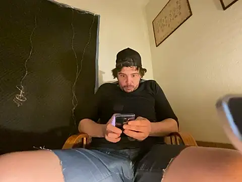 Snapshot of almighty_d chatting on 02-13-25, 07:56 almighty d online show from 02-13-25, 07:56