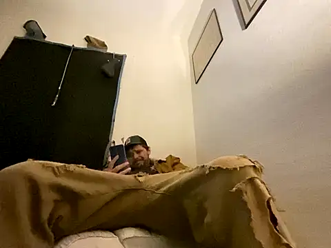 Snapshot of almighty_d chatting on 12-21-25, 05:25 almighty d online show from 12-21-25, 05:25