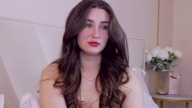 KiraBarlows online show from 02-06-25, 10:53