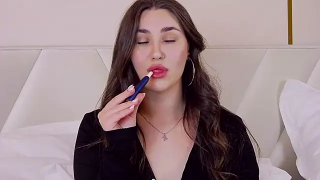 KiraBarlows online show from 02-22-25, 09:48