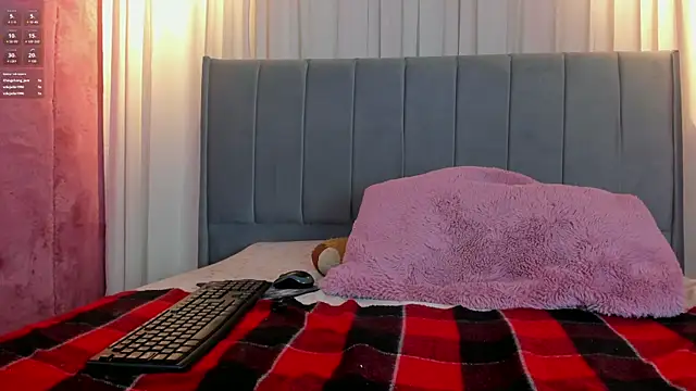 Snapshot of camilapersy chatting on 02-10-25, 03:53 camilapersy online show from 02-10-25, 03:53