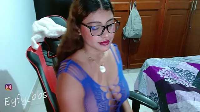 Snapshot of Eyfy_bbs chatting on 02-10-26, 09:52 Eyfy bbs online show from 02-10-26, 09:52