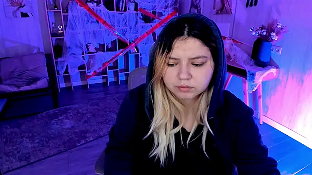 DiaAngell online show from 11-02-25, 10:56