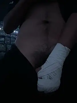 Snapshot of Blade_Ryder666 chatting on 11-11-25, 07:30 Blade Ryder666 online show from 11-11-25, 07:30