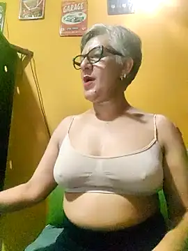 ilonna2025 online show from 03-02-25, 10:16