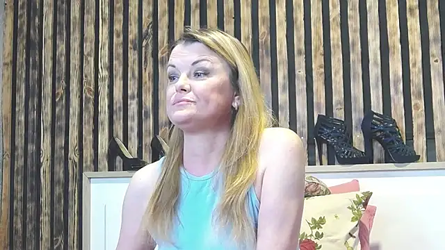 Kisi Lovi online show from 06-07-26, 03:32