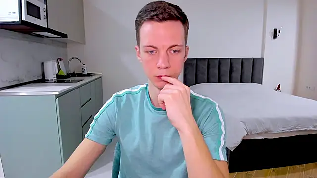 Snapshot of max_shy chatting on 01-25-25, 03:41 max shy online show from 01-25-25, 03:41