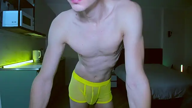 Snapshot of max_shy chatting on 02-01-25, 06:51 max shy online show from 02-01-25, 06:51
