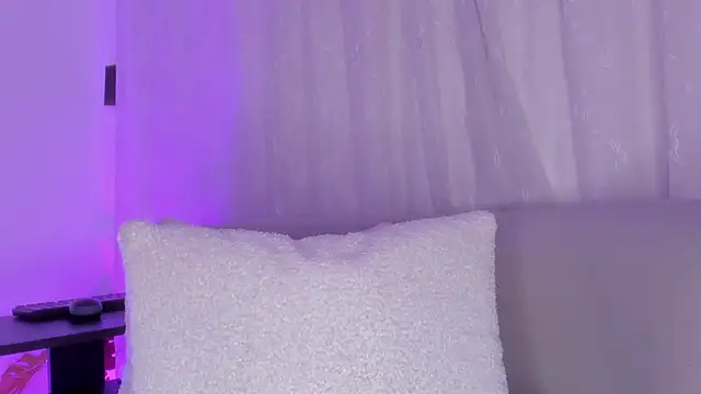 cutte hanna18 online show from 04-18-26, 07:07