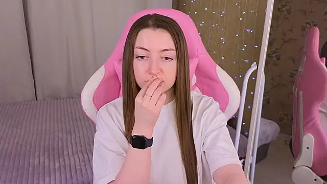 Snapshot of Ann_moon__ chatting on 01-23-25, 03:01 Ann moon online show from 01-23-25, 03:01