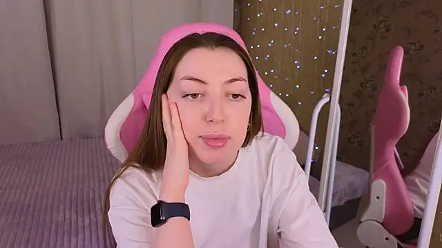 Snapshot of Ann_moon__ chatting on 01-23-25, 06:03 Ann moon online show from 01-23-25, 06:03