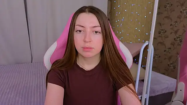 Snapshot of Ann_moon__ chatting on 02-02-25, 06:20 Ann moon online show from 02-02-25, 06:20