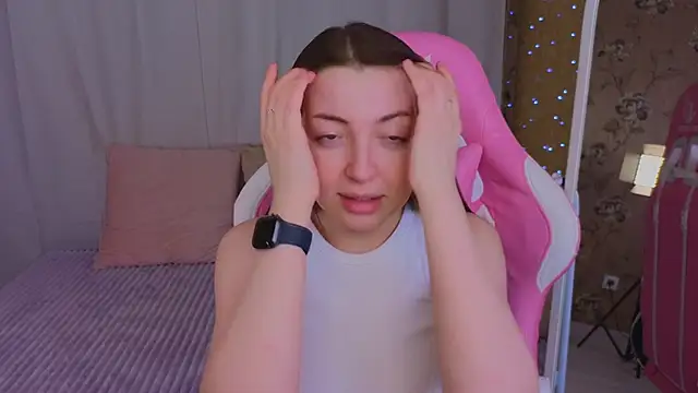 Snapshot of Ann_moon__ chatting on 03-06-25, 01:35 Ann moon online show from 03-06-25, 01:35