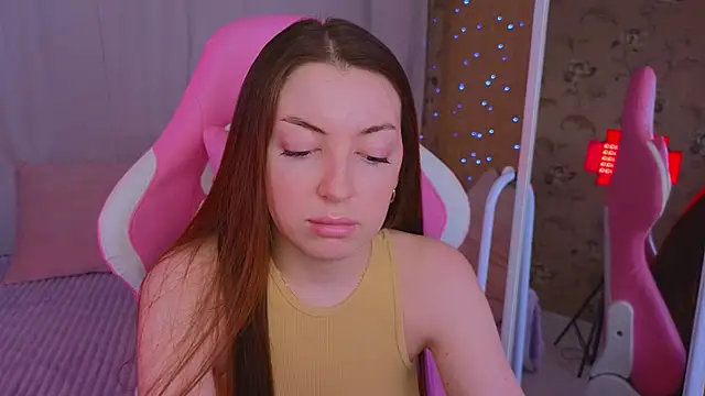 Snapshot of Ann_moon__ chatting on 03-12-25, 03:18 Ann moon online show from 03-12-25, 03:18