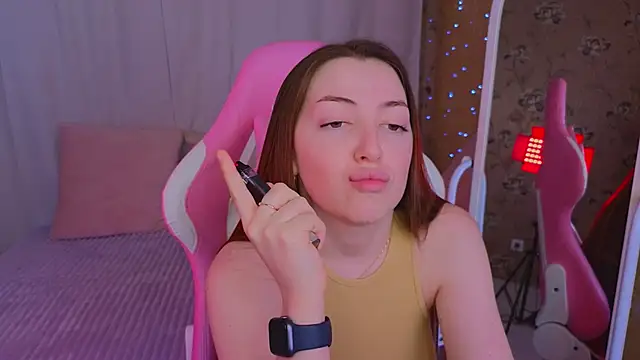 Snapshot of Ann_moon__ chatting on 03-17-25, 06:32 Ann moon online show from 03-17-25, 06:32