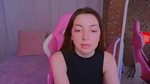 Snapshot of Ann_moon__ chatting on 03-22-25, 03:20 Ann moon online show from 03-22-25, 03:20