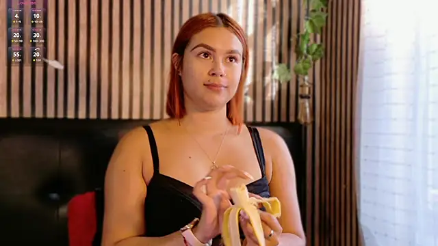 Sophie new25 online show from 10-23-25, 12:15