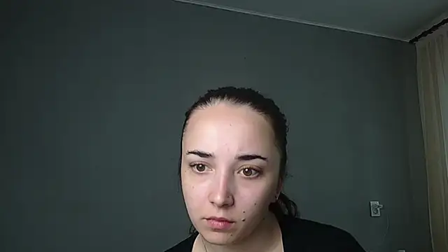 Snapshot of Eva_Gloryy chatting on 05-27-26, 09:39 Eva Gloryy online show from 05-27-26, 09:39