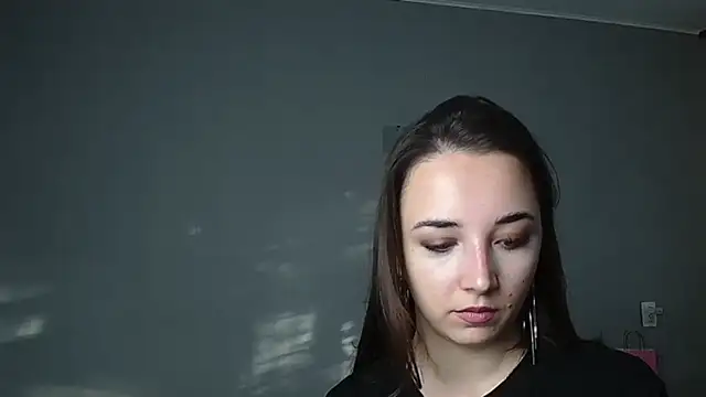 Snapshot of Eva_Gloryy chatting on 06-08-26, 04:40 Eva Gloryy online show from 06-08-26, 04:40