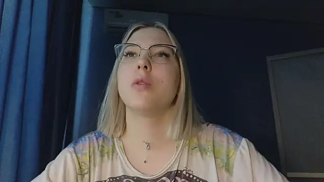 Snapshot of HotBrandyX chatting on 11-10-25, 07:51 HotBrandyX online show from 11-10-25, 07:51