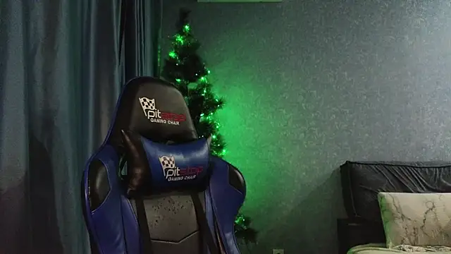 Snapshot of HotBrandyX chatting on 12-05-25, 02:25 HotBrandyX online show from 12-05-25, 02:25