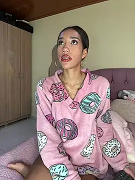 zoe storm online show from 04-19-26, 06:10