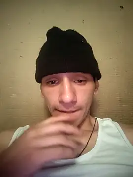 Snapshot of pitochu112 chatting on 03-16-26, 08:35 pitochu112 online show from 03-16-26, 08:35