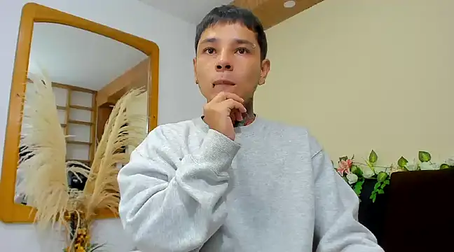 Snapshot of tattokoi chatting on 02-25-25, 01:06 tattokoi online show from 02-25-25, 01:06