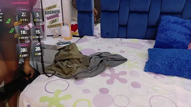 Snapshot of adry_moris chatting on 02-15-25, 04:03 adry moris online show from 02-15-25, 04:03