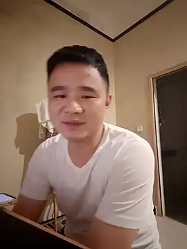 Snapshot of goodboyfcy chatting on 02-11-25, 08:37 goodboyfcy online show from 02-11-25, 08:37