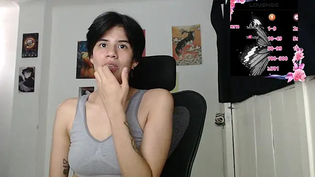 Snapshot of Dha_lia0 chatting on 10-24-25, 09:33 Dha lia0 online show from 10-24-25, 09:33