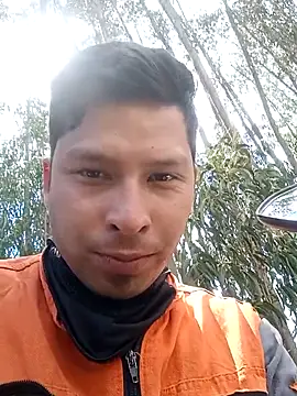 Snapshot of Skilam07 chatting on 11-18-25, 04:44 Skilam07 online show from 11-18-25, 04:44