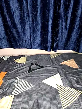 Snapshot of Love_Evaa chatting on 03-08-25, 06:16 Love Evaa online show from 03-08-25, 06:16