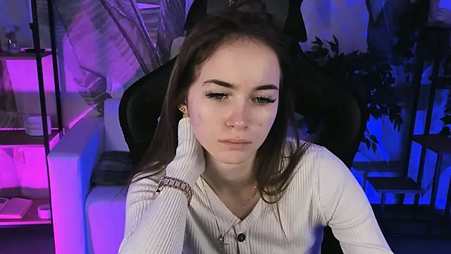 Snapshot of DakotaaJohnnson chatting on 02-08-25, 05:18 DakotaaJohnnson online show from 02-08-25, 05:18