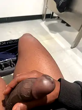 Snapshot of jaysdickfills chatting on 12-01-25, 11:54 jaysdickfills online show from 12-01-25, 11:54