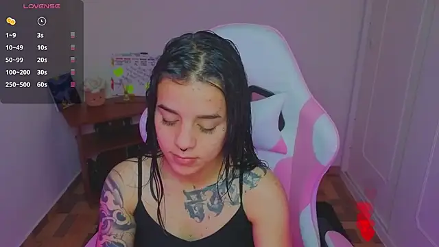 Nicole Foxx  online show from 06-09-26, 10:21