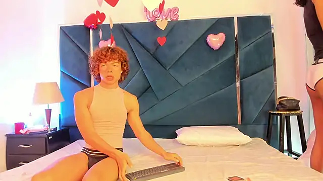 Snapshot of DanteAndKyle chatting on 02-27-25, 11:48 DanteAndKyle online show from 02-27-25, 11:48